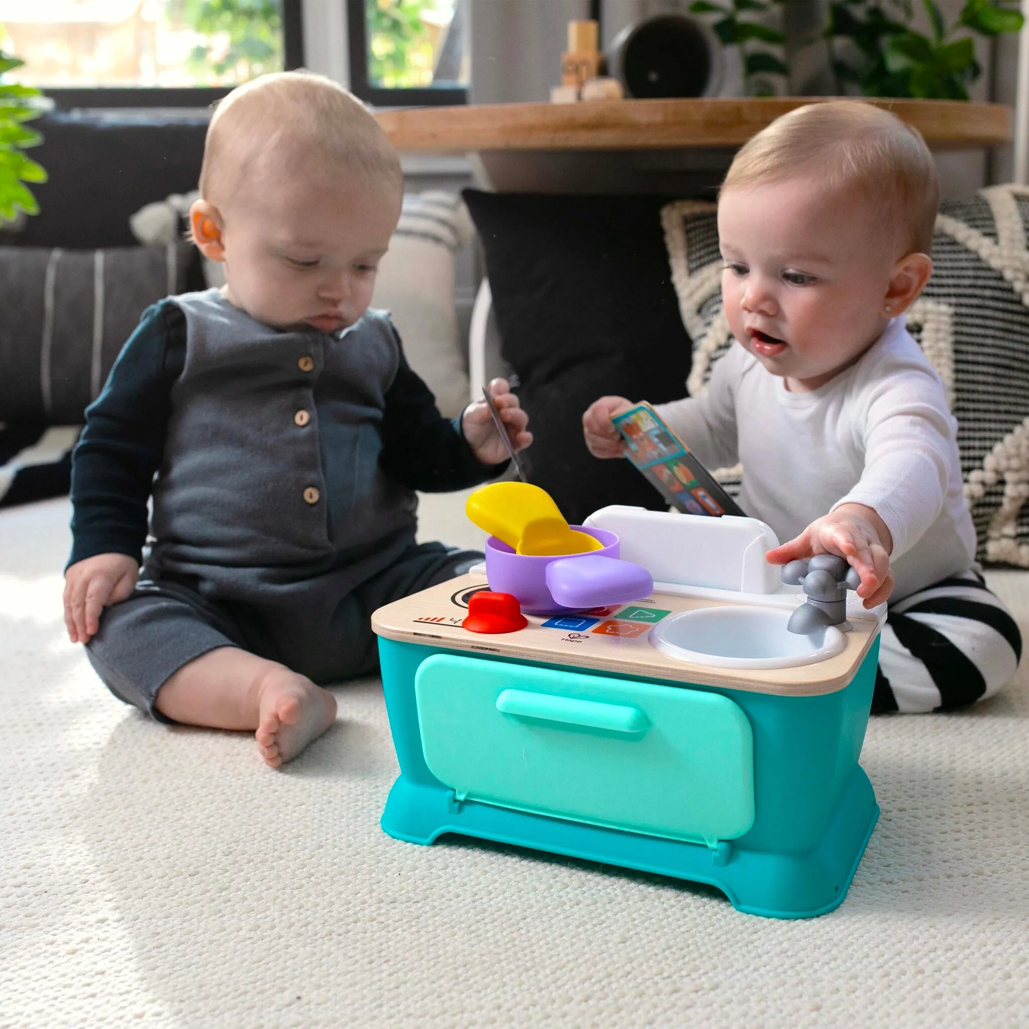 Baby Einstein - HAPE Magic Touch Kitchen Pretend to Cook Toy
